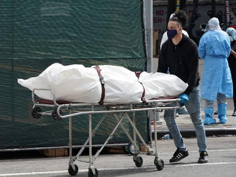 Cient&iacute;ficos descubren que coronavirus permanece activo en la piel durante 9 horas