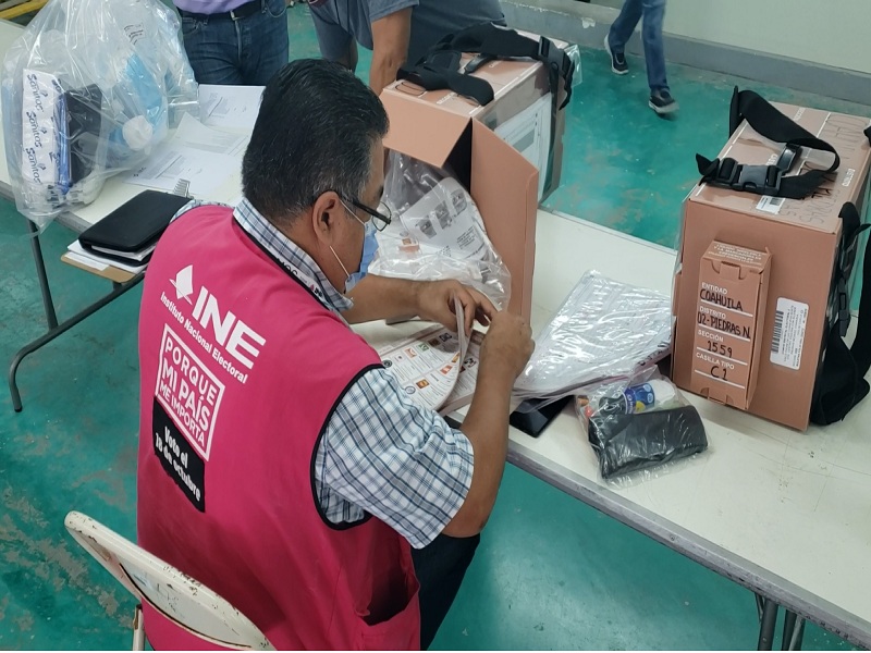 Empiezan CAES a recoger paquetes electorales, ser&aacute;n entregados a presidentes de casilla (video)