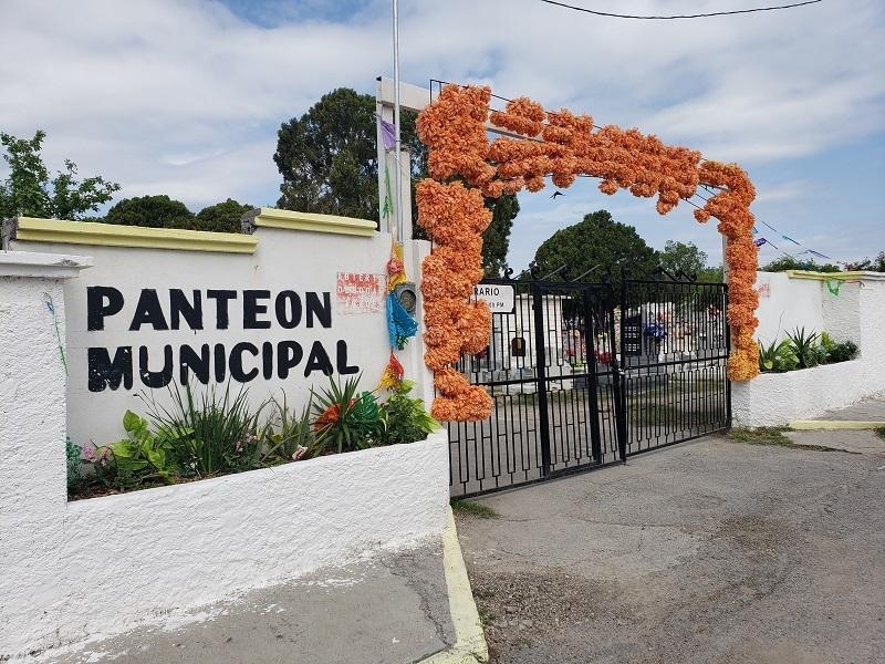 Abrir&aacute;n el D&iacute;a de Muertos panteones privados y municipales de Piedras Negras, con medidas sanitarias y control de acceso: CBG (video)