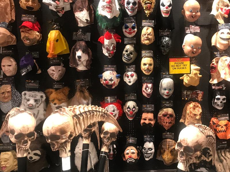 Est&aacute; prohibido salir a pedir dulces pero pueden decorar por Halloween y celebrar en casa