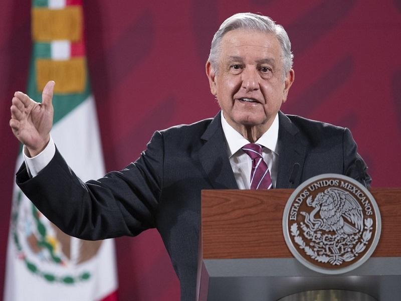 Detenci&oacute;n de Salvador Cienfuegos es una muestra de la descomposici&oacute;n del r&eacute;gimen neoliberal: AMLO