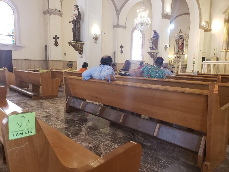 Obispo pide a sacerdotes no relajar medidas sanitarias ante posible rebrote de COVID-19
