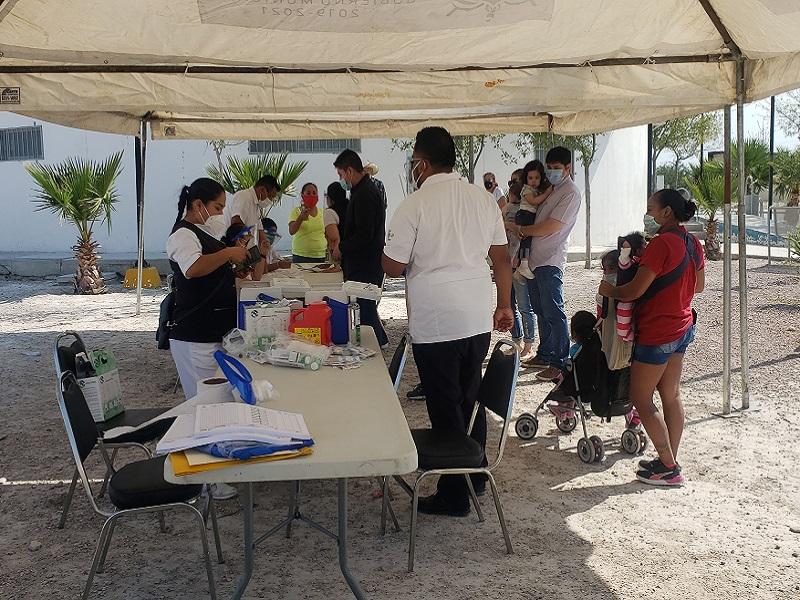 Retomar&aacute;n brigadas de vacunaci&oacute;n contra influenza en tres puntos de la colonia Villa Real (video)