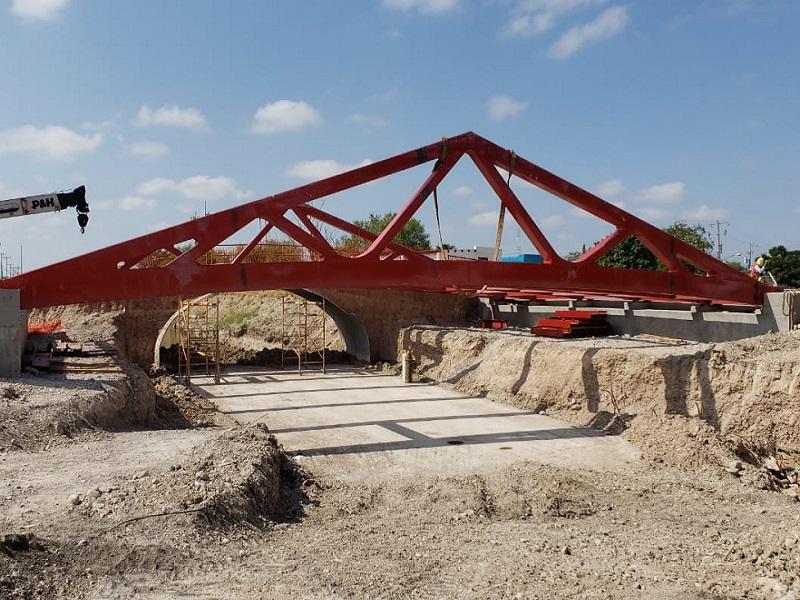 Va en tiempo la obra del arroyo El Soldado, el puente de Las Argentinas estará terminado a finales de noviembre: Obras Públicas (video)
