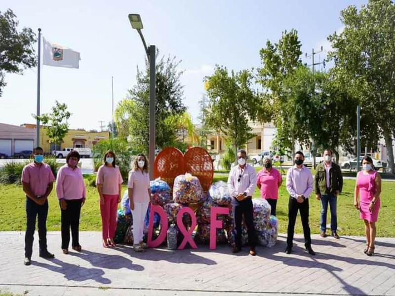Formalizan entrega de 130 mil taparroscas para apoyar a personas con cáncer en Allende