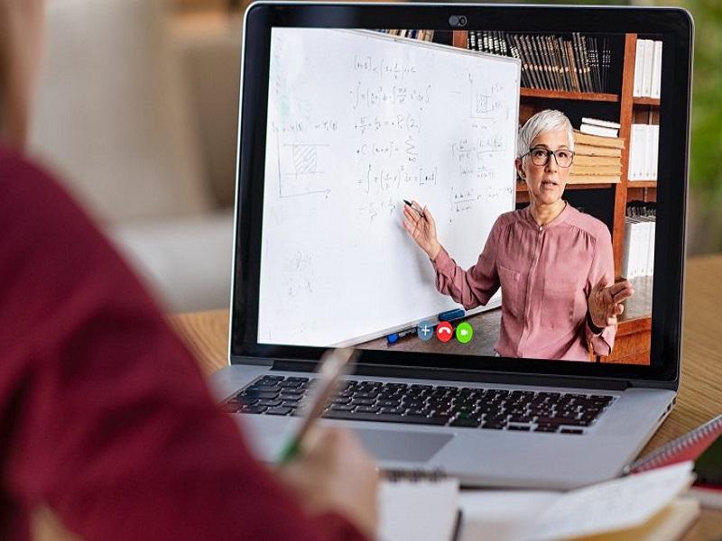 Evaluar&aacute;n en noviembre el primer trimestre de educaci&oacute;n b&aacute;sica en l&iacute;nea