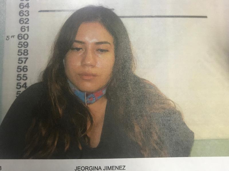 Hermanas denuncian que sujeto las agredió a balazos a la salida de Eagle Pass, una fue hospitalizada y la otra detenida 
