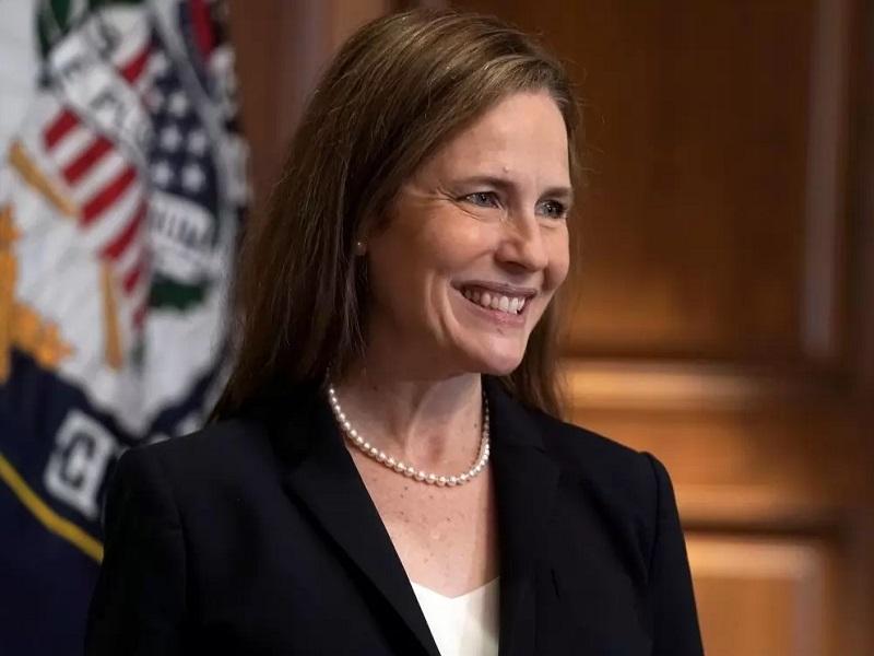 Senado de EU confirma a Amy Coney Barrett como jueza de la Corte Suprema