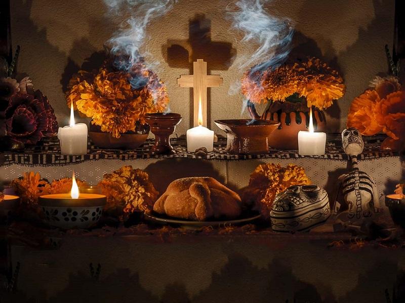 AMLO declarar&aacute; luto nacional por v&iacute;ctimas del COVID-19 el pr&oacute;ximo D&iacute;a de Muertos 