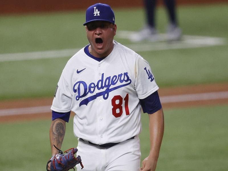Ganan Los Dodgers la Serie Mundial de la mano de Julio Ur&iacute;as (VIDEO)