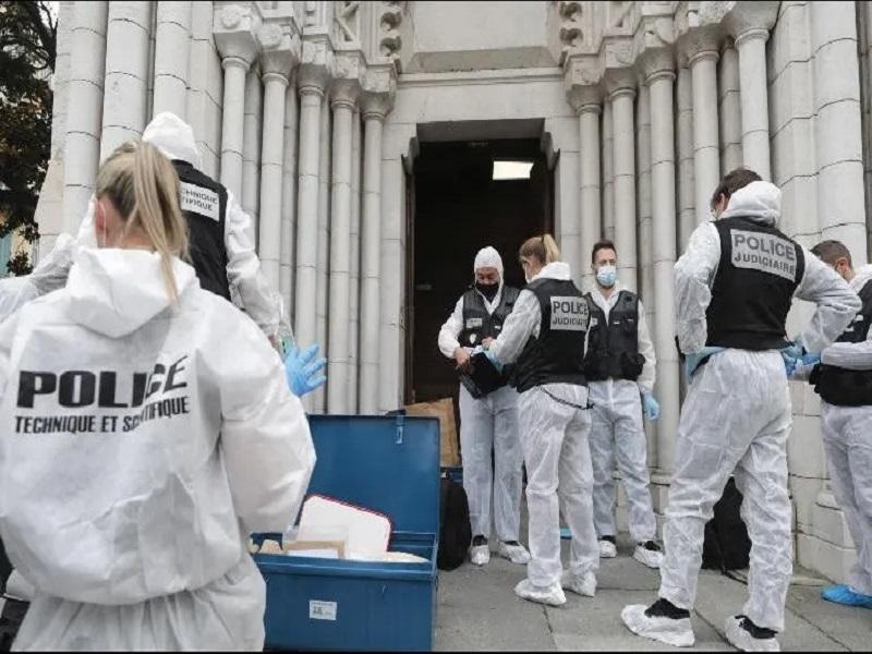 Tres muertos dej&oacute; ataque terrorista en iglesia de Niza; &iexcl;Al&aacute; es grande! grit&oacute; el agresor