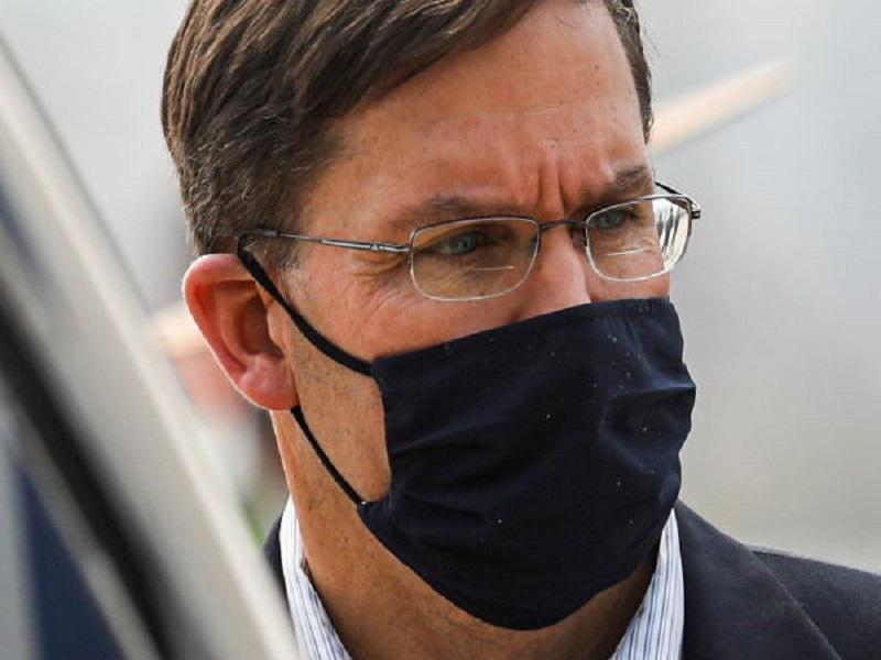 Donald Trump anuncia en Twitter el despido de su secretario de Defensa, lo sustituye Christopher Miller