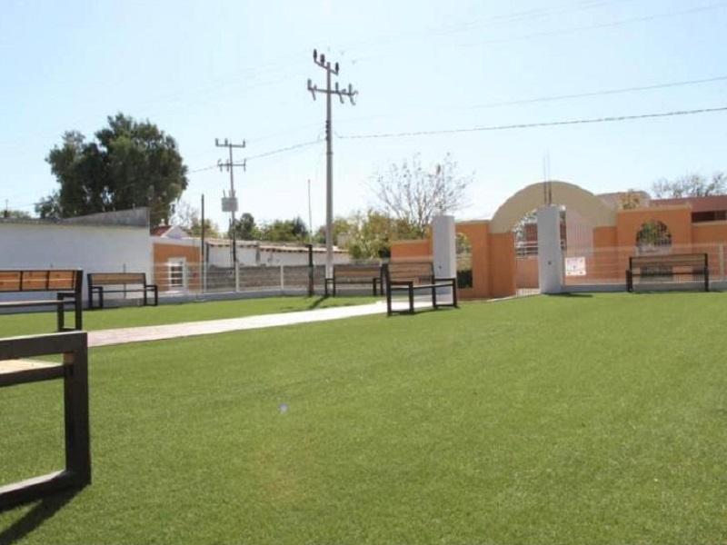 Registra 70% de avance nueva plaza y gimnasio al aire libre en el municipio de Guerrero
