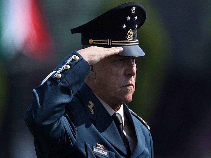 Salvador Cienfuegos llegar&iacute;a este mi&eacute;rcoles a M&eacute;xico; jueza autoriz&oacute; retirar los cargos en su contra: Abogado