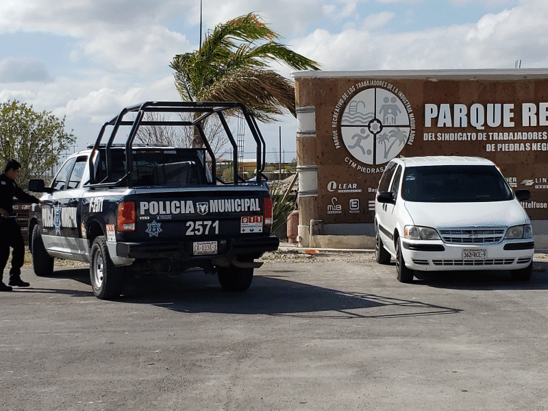 Jovencita pide ayuda en el monte, en la carretera Piedras Negras - Acu&ntilde;a, estaba intoxicada 