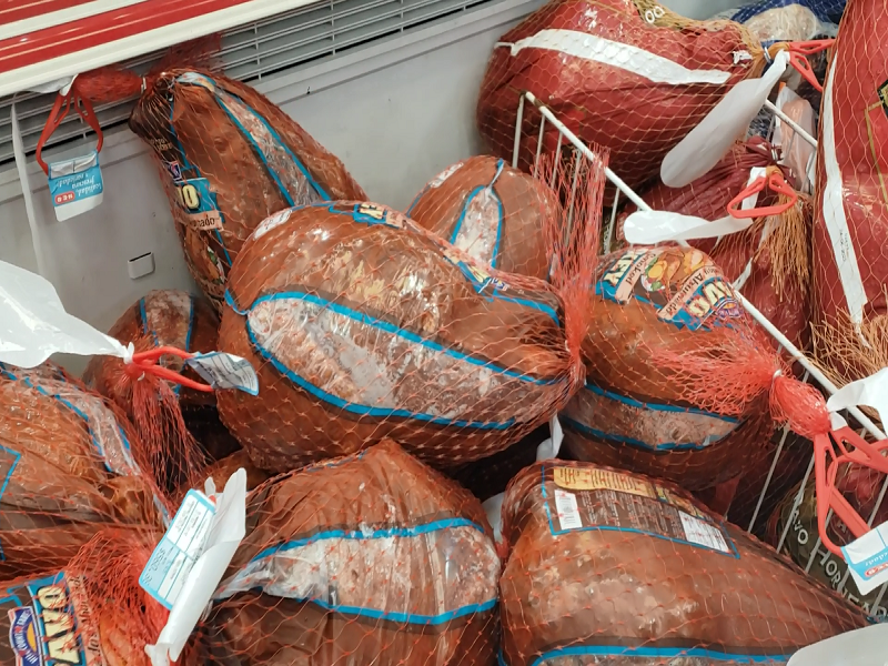 Cuestan entre 500 y hasta mil pesos los pavos en Piedras Negras para la celebraci&oacute;n de Acci&oacute;n de Gracias (video)