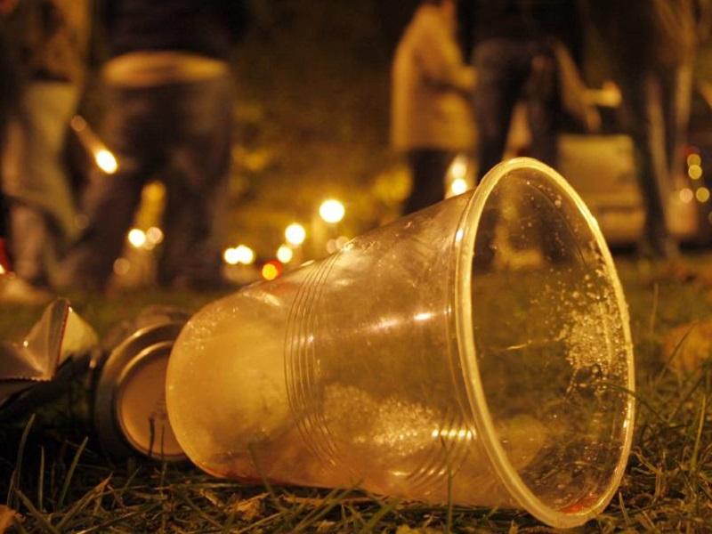 Hasta cuatro a&ntilde;os de prisi&oacute;n dar&aacute;n a quien de alcohol a menores en Coahuila