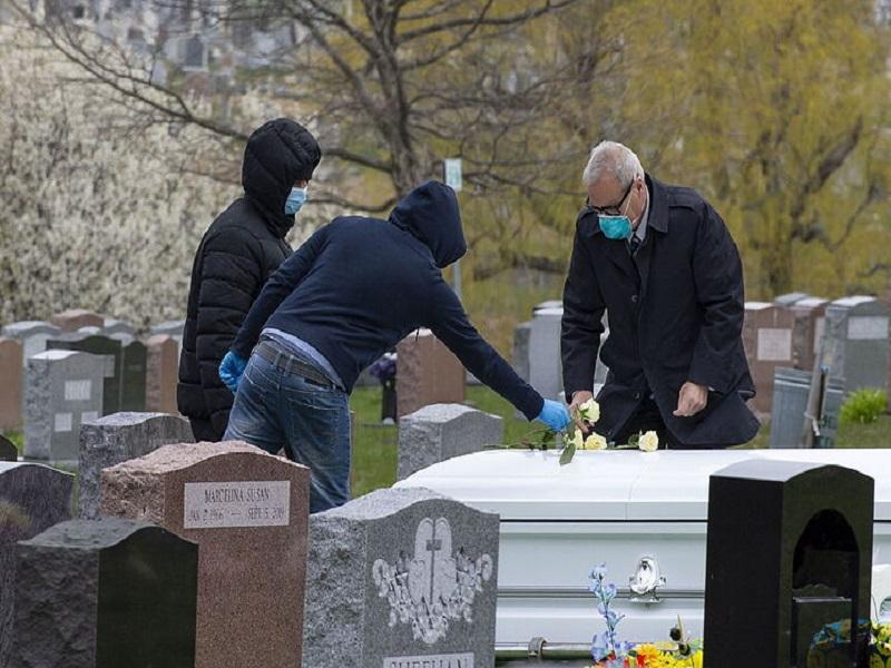 Prev&eacute;n expertos hasta 4 mil muertes diarias por COVID-19 en Estados Unidos