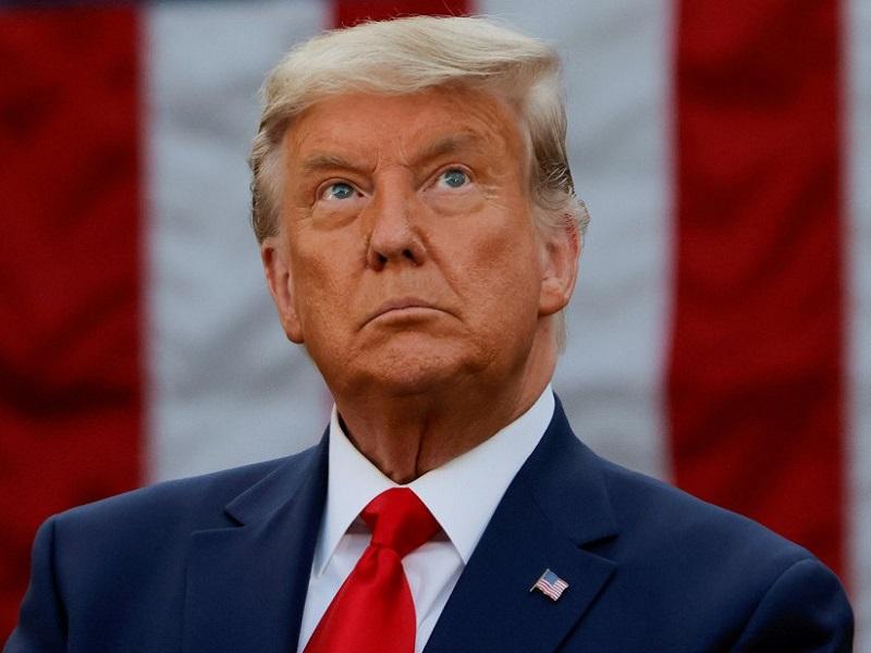 Afirma Trump que entregar&aacute; el poder si el Colegio Electoral vota por Biden en diciembre