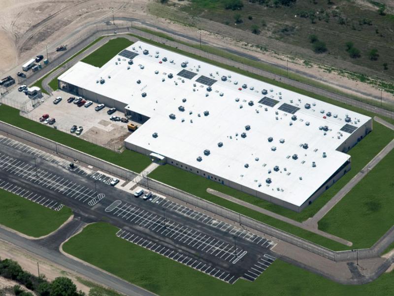 Condado de Maverick busca administrar la c&aacute;rcel privada GEO, ubicada a 12 millas al norte de Eagle Pass