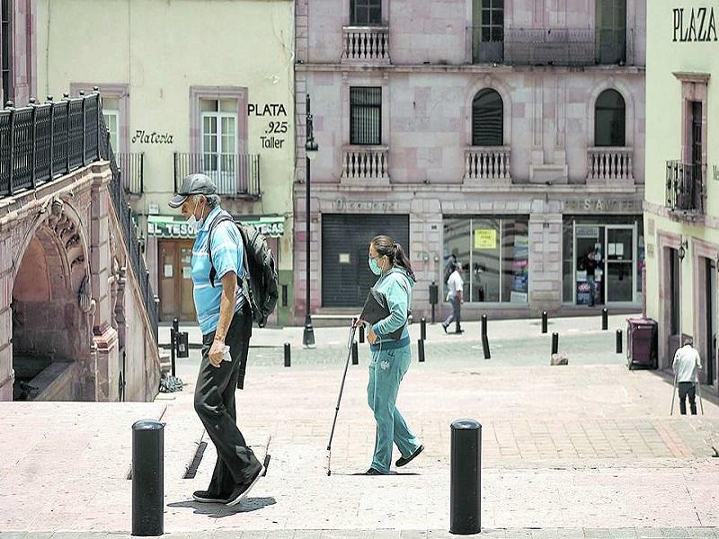 Zacatecas retrocede a sem&aacute;foro rojo ante incremento de contagios de COVID-19; anuncian nuevas restricciones