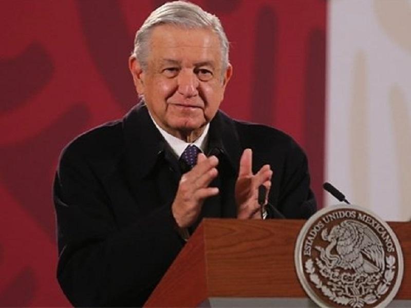 Aumento del salario m&iacute;nimo es justo y necesario: AMLO