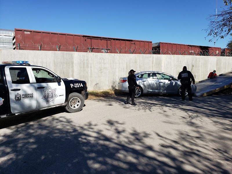 Fue detenido por una falta administrativa el conductor que provoc&oacute; persecuci&oacute;n policiaca en Piedras Negras (video)