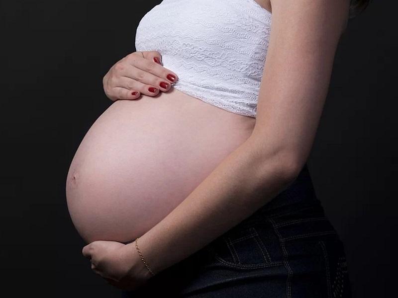 Nuevo León castigará con cárcel a quien abandone a embarazadas
