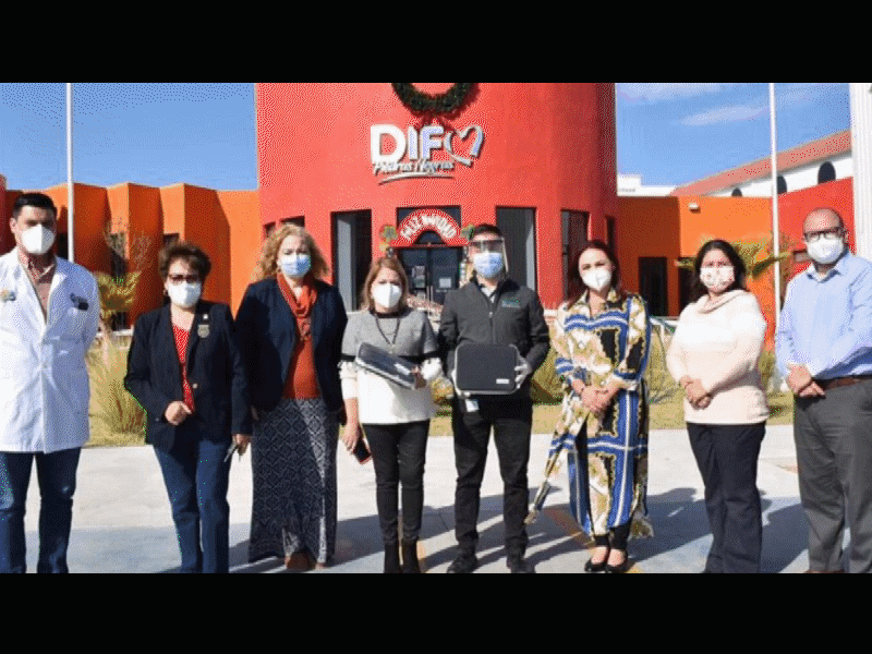 Recibe Hospital General 60 cobertores del Club Rotario y un laringoscopio de la maquiladora Littelfuse 