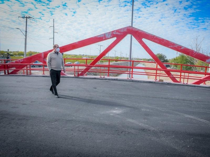 Alcalde CBG abre a la circulación nuevo puente vehicular sobre el Arroyo El Soldado (video)