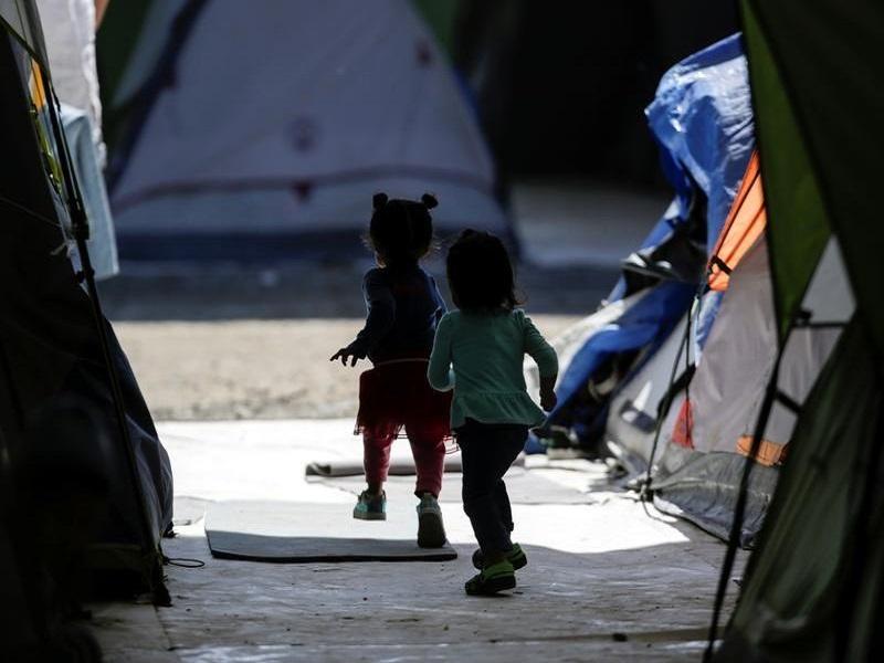 Por Covid-19 aumentan deportaciones de menores migrantes en EU