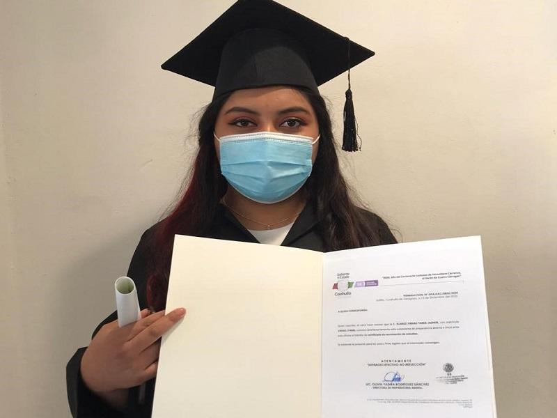 Gracias al Gobierno de Coahuila concluyen su preparatoria en La Madriguera