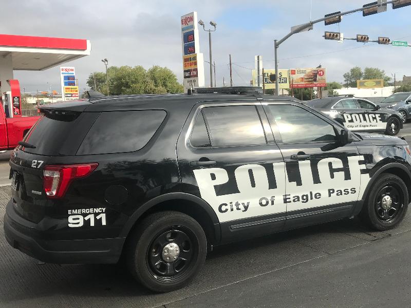 Advierte la policía de Eagle Pass que aplicará todo el peso de la ley a quienes cometan robos