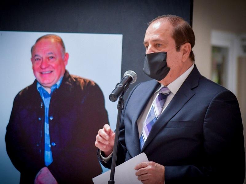 Alcalde CBG y funcionarios municipales rinden homenaje p&oacute;stumo a Javier Berain Tamez en Piedras Negras (video)