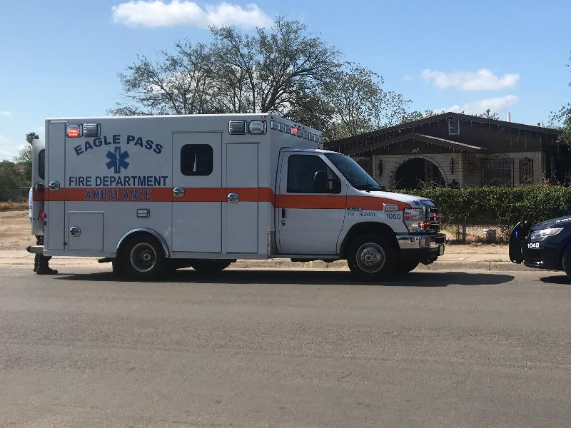 Tienen param&eacute;dicos de Eagle Pass gran carga de trabajo por COVID-19,  trasladan hasta 30 pacientes al hospital