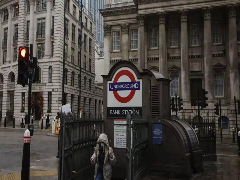 Imponen tercer confinamiento en Inglaterra ante repunte de casos de COVID-19