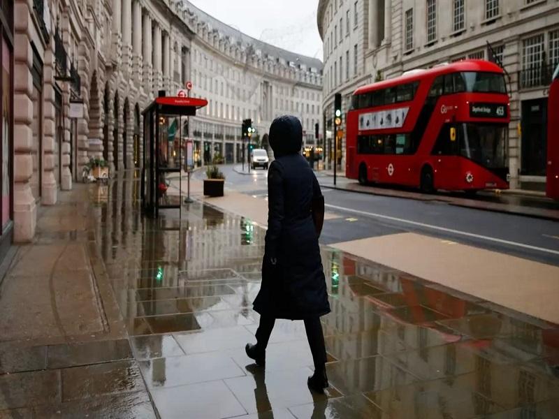 Crisis en Inglaterra, 1 de cada 50 personas tiene coronavirus