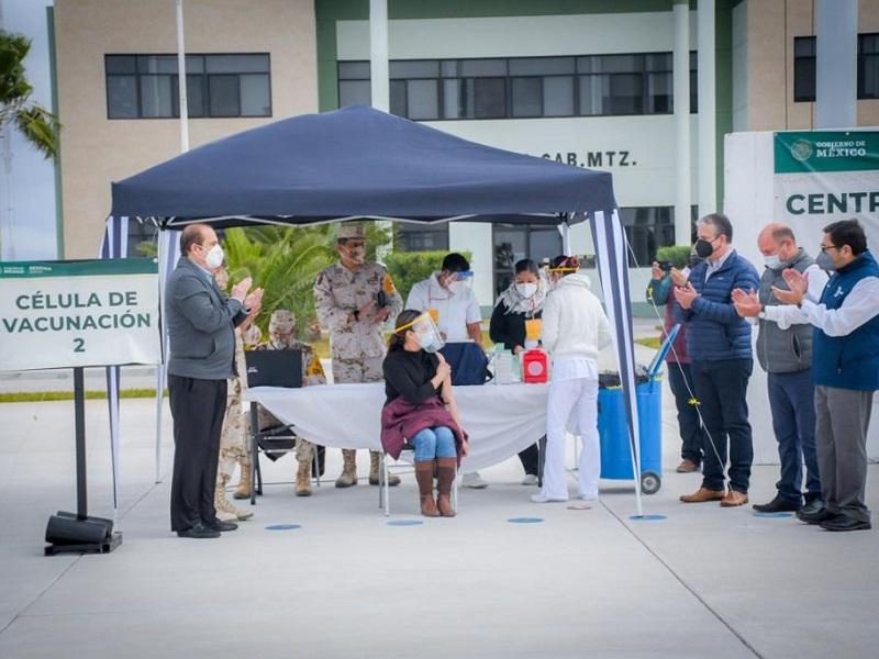 Han sido vacunados contra el coronavirus 1,331 trabajadores de salud en el 12 Regimiento: Francisco Saracho