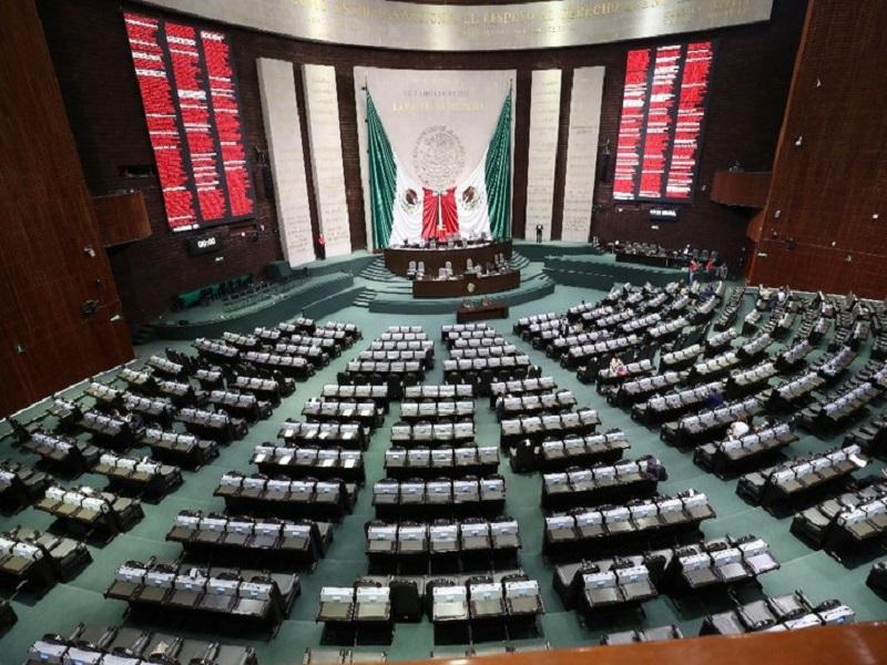 Avala INE que 9 de cada 10 diputados legislen y hagan proselitismo al mismo tiempo
