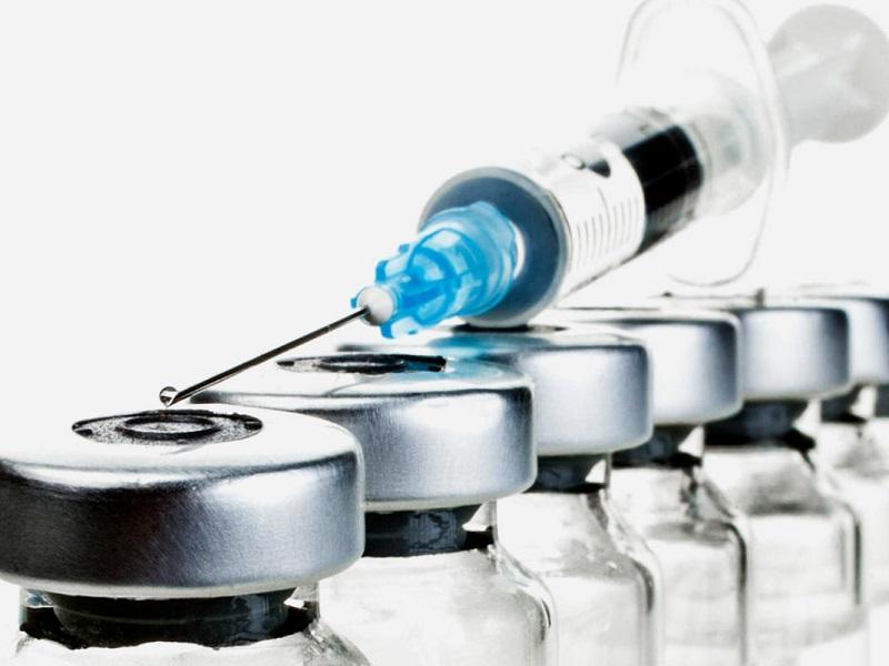 Reino Unido autoriza la vacuna de Moderna, la tercera en el país