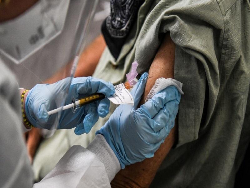 La vacuna de Pfizer es eficaz contra nuevas cepas del Covid-19, revela estudio