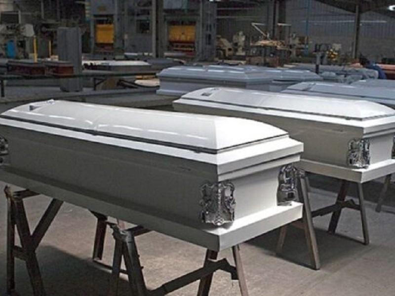 Viene la escasez de ataúdes por crecimiento de muertes por COVID que mantiene saturadas las funerarias