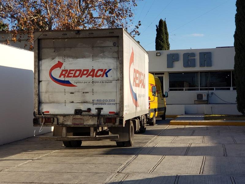 Aseguran marihuana en camión de paquetería en el municipio de Guerrero