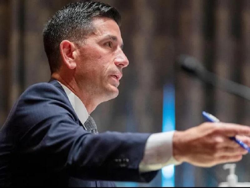 Renuncia secretario interino de Seguridad Nacional de EU, Chad Wolf