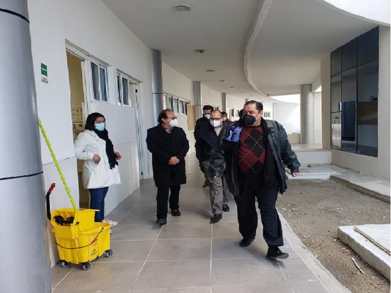 Habilitar&aacute;n cuatro aulas de la Escuela de Medicina para Centro de Recuperaci&oacute;n Covid (video)
