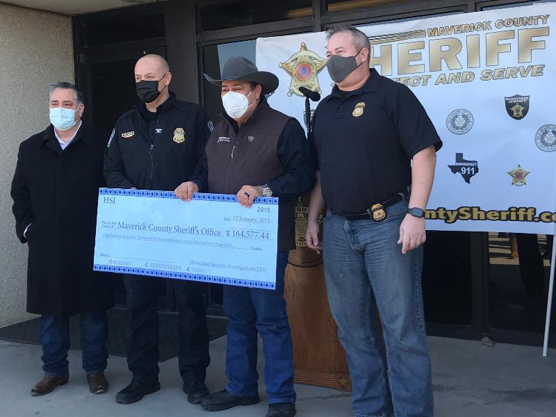 Departamento del Sheriff del condado de Maverick recibió 165 mil dólares por decomiso de dinero ilícito (video)