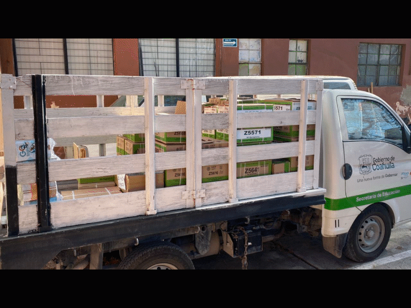 Apenas llegaron a Piedras Negras los libros para el programa de ingl&eacute;s en primarias   