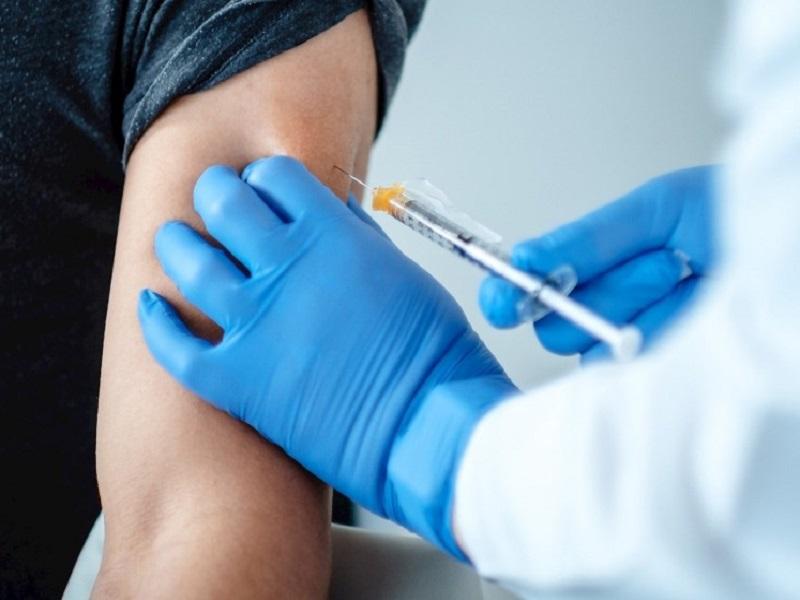 Quienes sufrieron reacci&oacute;n al&eacute;rgica a vacuna contra COVID no recibir&aacute;n segunda dosis: L&oacute;pez Gatell