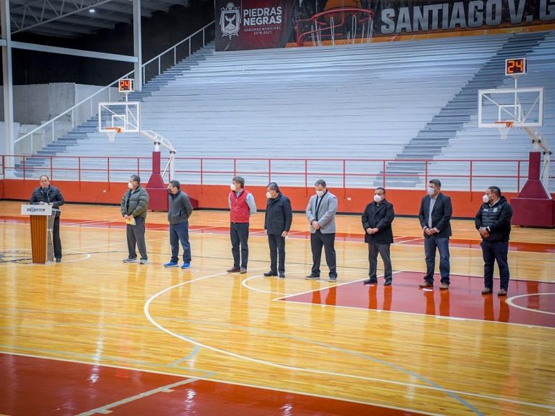 Autorizan entregar en comodato por 20 años el Gimnasio Santiago V. González a la Asociación Amigos del Basquetbol