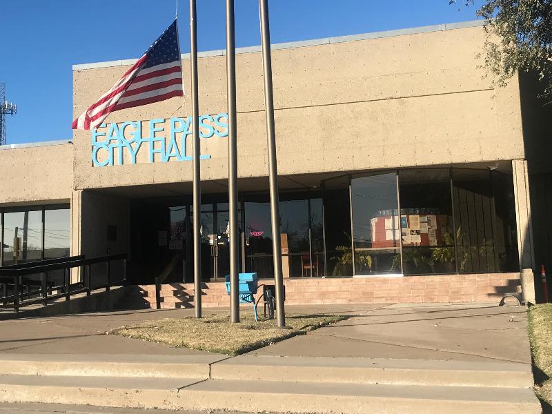 Se han registrado dos candidatos para ocupar el Lugar 4 del concilio de Eagle Pass